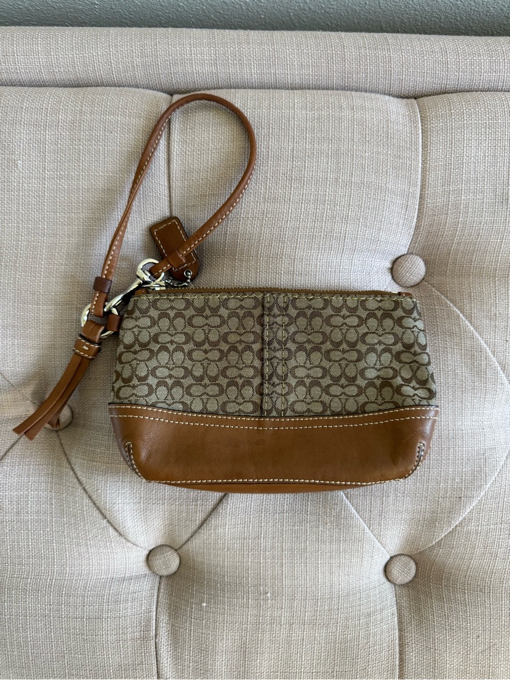 Authentic Coach Signature Small C Wristlet